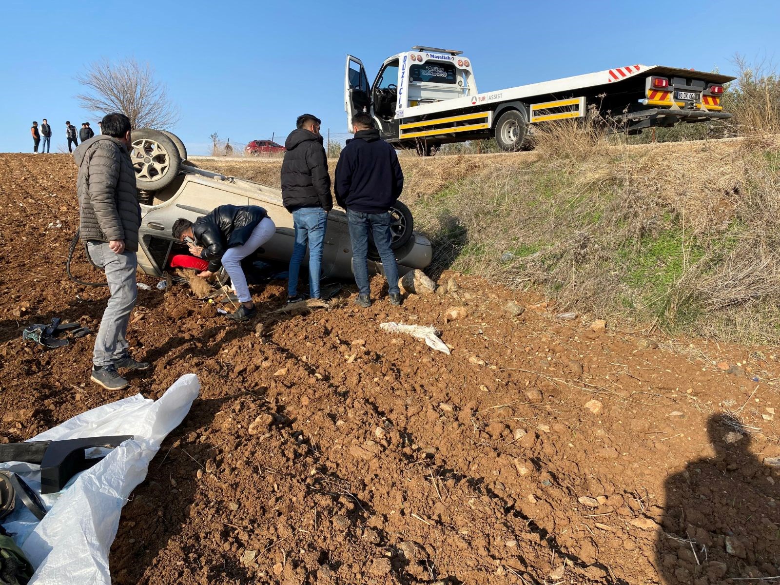 Osmaniye’de kontrolden çıkan otomobil takla attı: 2 yaralı - 4