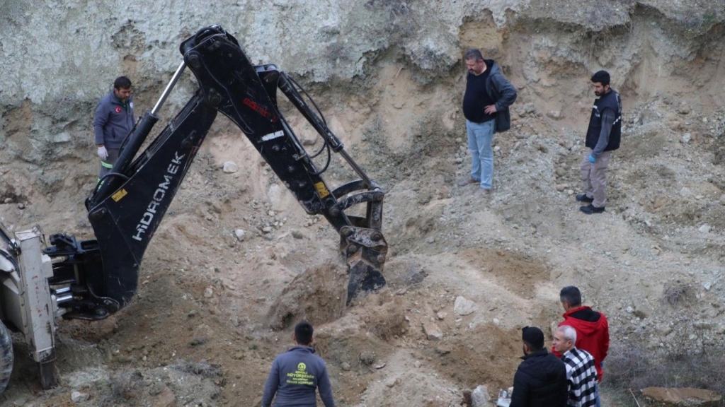 Kontrole Gitmeyince Soruşturma Açıldı; Bebeğin ölü Doğduğunu Iddia Eden Anne Ve Babaya Gözaltı Sondakika Haberler