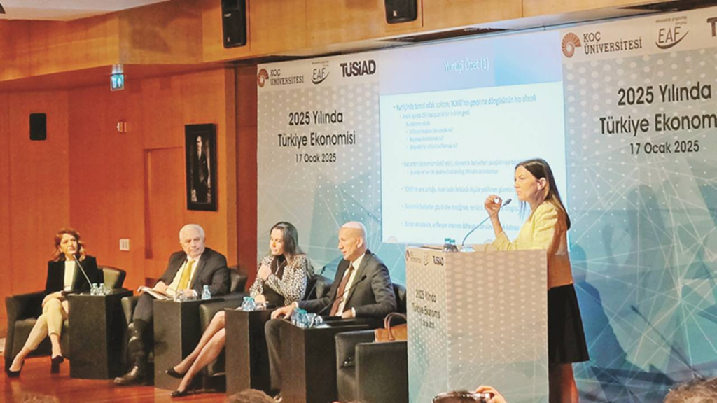 Ekonomistler TÜSİAD Seminerinde: Siyasete Baskı Artarken 2025 Kritik Yıl Olacak