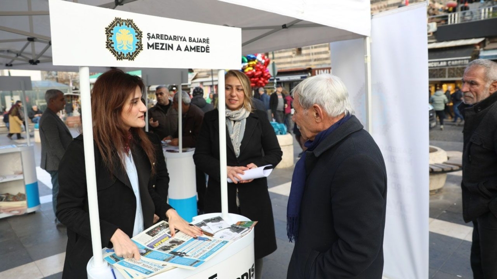 News Haberleri Diyarbakır Büyükşehir Belediyesi, Halkı Dinlemek Için Sokakta