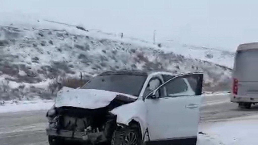 Erzurum’da Kayganlaşan Yolda Kaza; 2 ölü, 3 Yaralı Sondakika Haberler