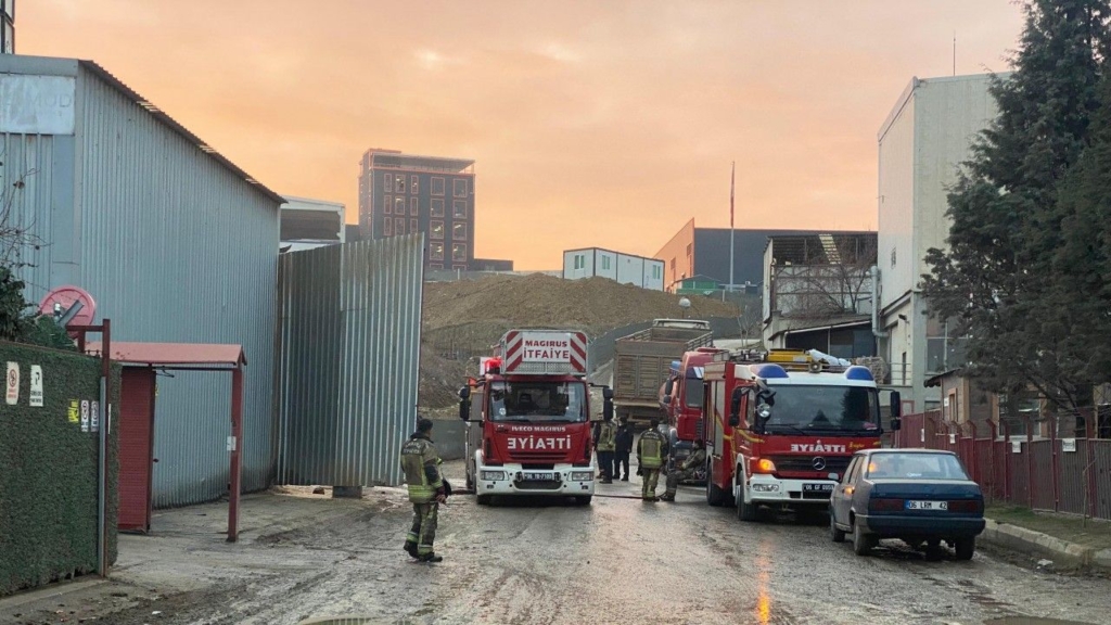 Ankara’da Talaş Silosunda çıkan Yangın Söndürüldü Sondakika Haberler