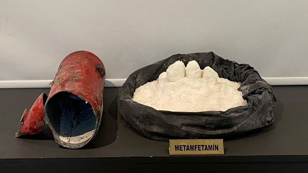 Yangın Tüpünde 4 Kilo 720 Gram Metamfetamin Ele Geçirildi Sondakika Haberler